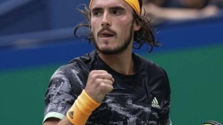 Στον τελικό στο Αμπου Ντάμπι ο Τσιτσιπάς λύγισε τον Τζόκοβιτς!