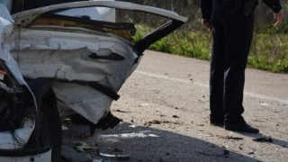 Θεσσαλονίκη: Όχημα έπεσε πάνω σε νυχτερινό μαγαζί