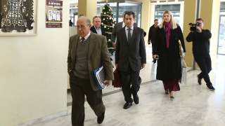 Πρέπει να τελειώσουμε με την σκανδαλολογία...