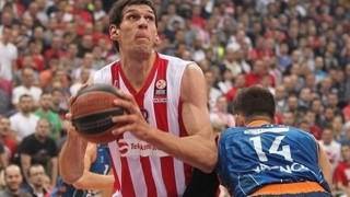 Περίπατος και κορυφή για Ερυθρό Αστέρα