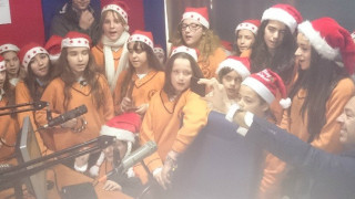 Η χριστουγεννιάτικη γιορτή του ομίλου Metromedia (pics+videos)