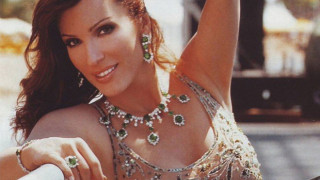 Δείτε για πρώτη φορά το ΓΥΜΝΟ ΣΤΗΘΟΣ της Βίκυς Χατζηβασιλείου! (ΦΩΤΟ)