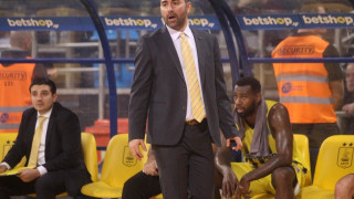 Καμπερίδης:  «Να δείξουμε το ίδιο πρόσωπο και εκτός έδρας»