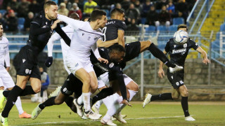 Νίκη χάρη στον «φορ Μάτος», μια ακόμη εμφάνιση που προβληματίζει