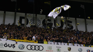 Οι οπαδοί της Φενέρ πρόσφεραν τα κασκόλ τους στους σεισμοπαθείς