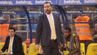 Καμπερίδης: «Δεν γίνεται να παίζουμε μόνο στο Παλέ»