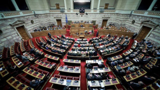 Από κινητό και τάμπλετ θα ψηφίζουν στις ονομαστικές ψηφοφορίες οι βουλευτές!