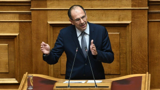 Νέα ραντεβού Γεραπετρίτη με τις διεθνείς Ομοσπονδίες