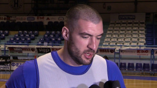 Το νέο αθλητικό ειδύλλιο από μπάσκετ και βόλεϊ!