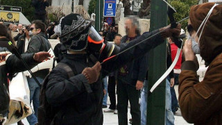 Με καλάσνικοφ συνελήφθη ο «τοξοβόλος»