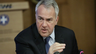 Τσουχτερό πρόστιμο στους δημόσιους υπαλλήλους που δεν εμβολιάζονται και δεν κάνουν τεστ