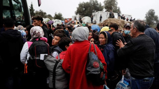 H Ύπατη Αρμοστεία ζητά τη μεταφορά των αιτούντων άσυλο στην ενδοχώρα