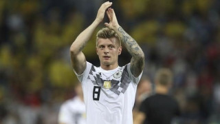 Έχρισε διάδοχο του Φέντερερ τον Τσιτσιπά ο Κρος