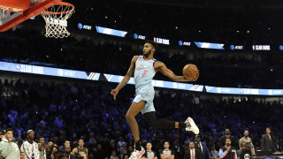 Τρομερός διαγωνισμός καρφωμάτων με νικητή τον Ντέρικ Τζόουνς