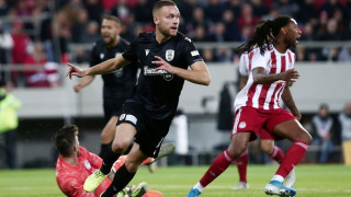 Ίνγκι Ίνγκασον: Ο στόπερ που συχνά «ντύνεται» φορ