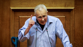 Ζουράρις για Βελόπουλο: «Ας φέρουν τα χρήματα στην Ελλάδα!»