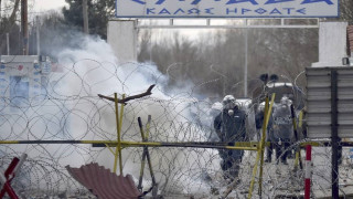 «Χρεώνουμε πλέον μόνο 15 δολάρια για να τους περάσουμε απέναντι»