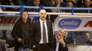 «Μην κοιτάζουμε μακριά, να βελτιωνόμαστε μέρα με τη μέρα»