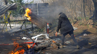 Αυξάνεται η πίεση των προσφύγων στον Εβρο