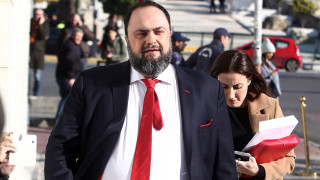 Μαλλιά – κουβάρια το...«δίπολο» ﻿με σκληρά αλληλομαχαιρώματα