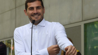 Ίκερ Κασίγιας: «Με συγχωρείτε έπεσα θύμα χάκερ»