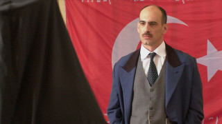 Κόκκινο Ποτάμι: Tα μηνύματα που δέχονται οι ηθοποιοί που υποδύονται Τούρκους!