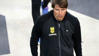 Εκνευρισμός Ένινγκ στη συνέντευξη Τύπου λόγω της επίθεσης σε Βαρδάκη