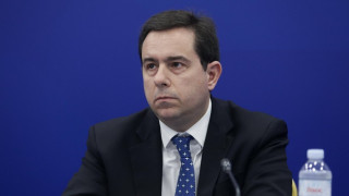 Μηταράκης: «Τέλος τα επιδόματα σε όσους έχουν άσυλο»