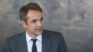 Κλείνει τις παραλίες και τα χιονοδρομικά κέντρα ο Μητσοτάκης