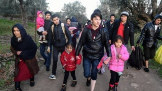 Eμπρηστές από την Αθήνα έκαψαν σχολείο προσφύγων στη Λέσβο