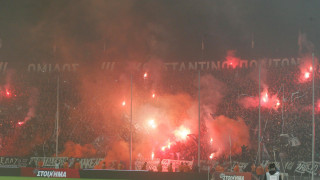 Η διοίκηση απούσα. Ο κόσμος παρών. Η ομάδα;