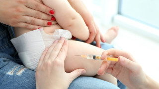Κορωνοϊός: Αυτά τα εμβόλια πρέπει να κάνουν αμέσως τα μικρά παιδιά