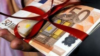 Ετσι θα δοθεί το δώρο Πάσχα: Όλα όσα προβλέπει η ΠΝΠ