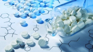 Κολχικίνη: Το φάρμακο που μελετούν Έλληνες επιστήμονες για τον κορωνοϊό