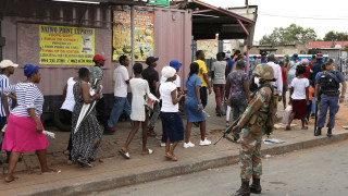 Νότια Αφρική: Αστυνομικοί άνοιξαν πυρ σε πελάτες σουπερμάρκετ!