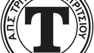 Ποδοσφαιρική ομάδα στην Κρήτη μεταφέρει τρόφιμα στους κατοίκους