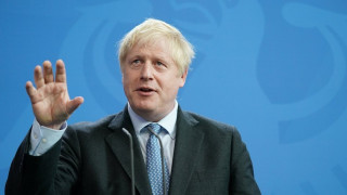 Daily Mail: «Ο Μπόρις Τζόνσον λαμβάνει θεραπεία με οξυγόνο»