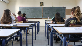 Κεραμέως: «Ακόμη και τον Σεπτέμβριο οι πανελλήνιες εξετάσεις»