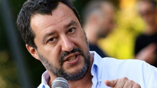 Ο Σαλβίνι ζητά να ανοίξουν οι εκκλησίες για το Πάσχα