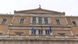 Στα χρώματα της Ιταλίας θα φωταγωγηθεί η Βουλή των Ελλήνων