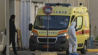 Κορωνοϊός: Κατέληξε 67χρονη στη Βούλα, στους 89 οι νεκροί στην Ελλάδα