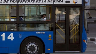Κλείνει τα Μέσα Μαζικής Μεταφοράς η Κούβα