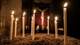 Χωρίς μεγάφωνα οι ναοί το Πάσχα - Έτσι θα γίνει  ο Επιτάφιος