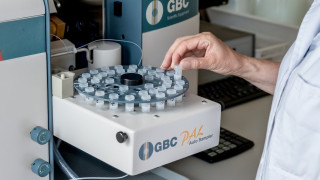 Κορωνοϊός: Η Ελλάδα δεύτερη χώρα με τα λιγότερα επιβεβαιωμένα κρούσματα