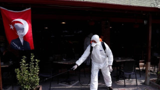 Guardian: «Η Τουρκία έχει τον ταχύτερα αυξανόμενο ρυθμό κρουσμάτων»