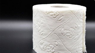 Χτύπησε τη μητέρα του επειδή δεν του έλεγε πού είχε κρύψει το χαρτί υγείας