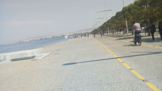 Πρωϊνό νέας κανονικότητας… στη Νέα Παραλία