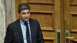 Επικίνδυνα παιχνίδια με τον κορωνοϊό