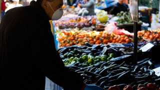 Παραγωγοί στην Πέλλα: «Πετάμε τα εμπορεύματά μας!»