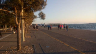 Η Νέα Παραλία βρίσκει τους ρυθμούς της